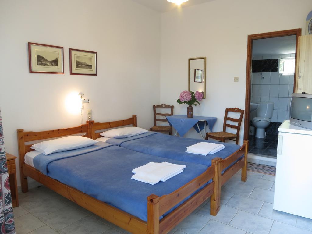 Panagiotis Apostoloudias Rooms Therma  Rum bild
